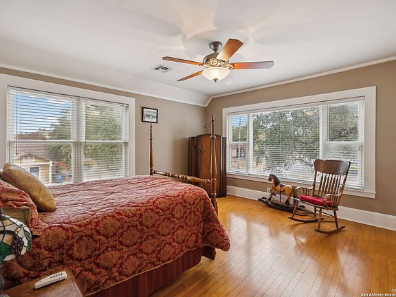 5th image of 1303 1ST ST