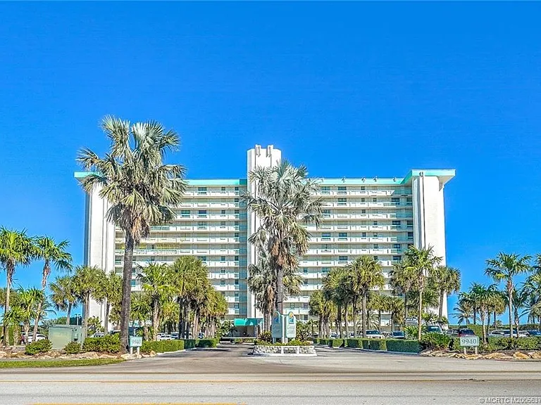 9940 S Ocean Dr #305 — Photo 2