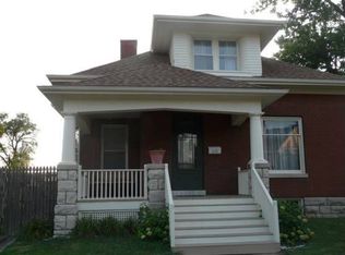 610 S 11th St, Quincy, IL 62301