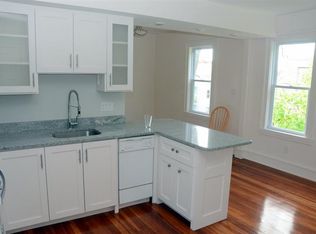 124 Montgomery St #3, Cambridge, MA 02140