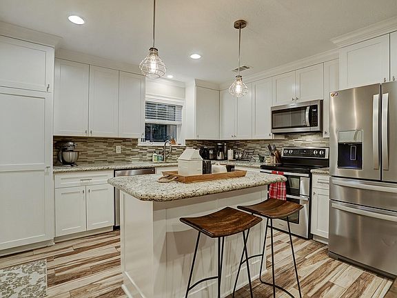 4th image of 2035 Willow Point Dr