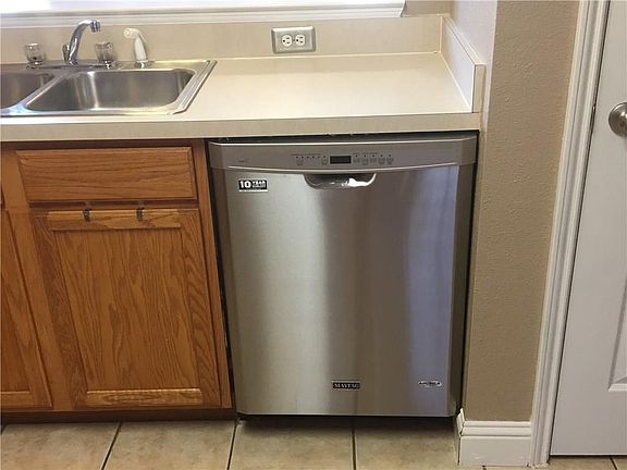 5th image of 10600 Aransas Dr