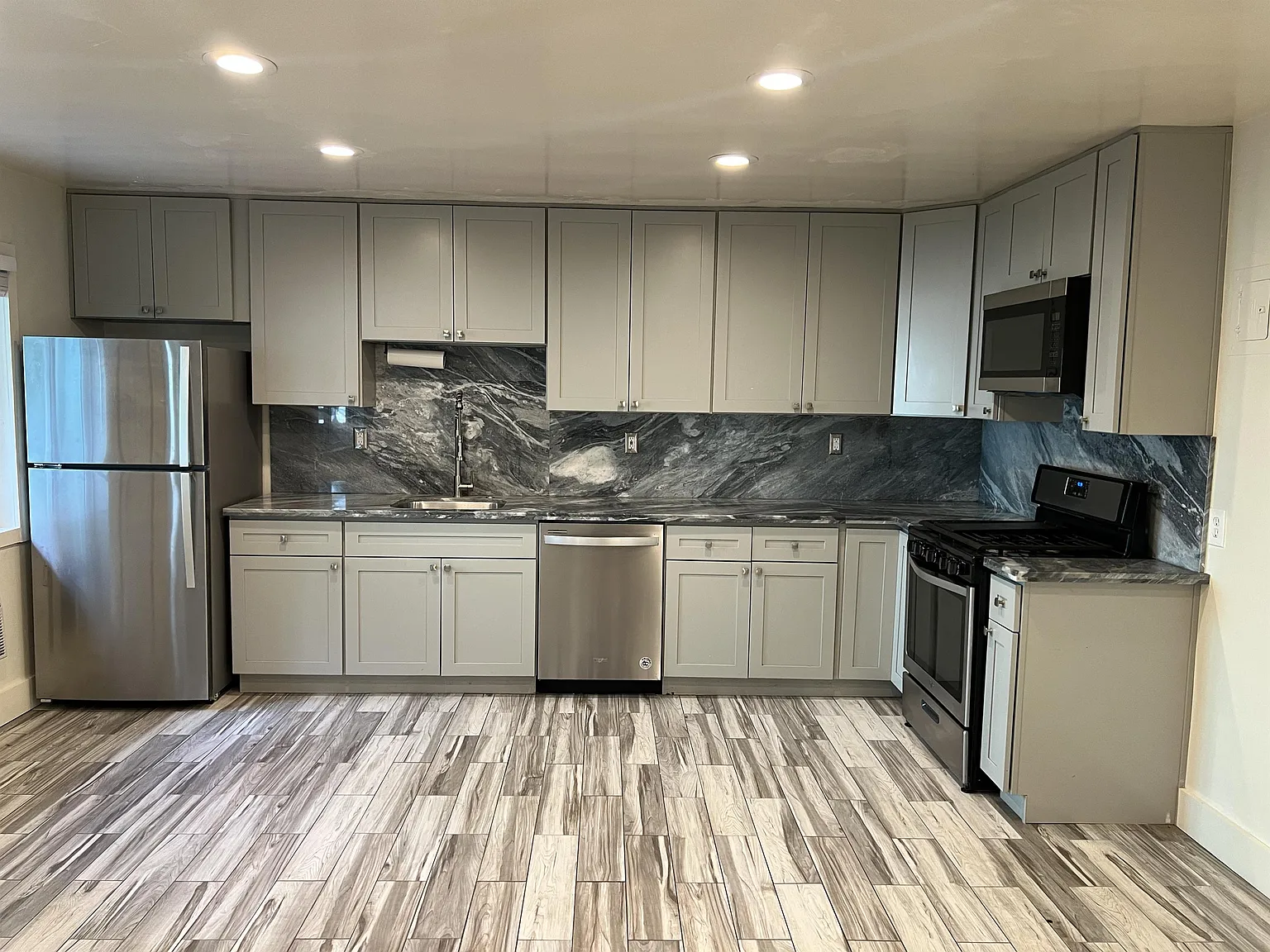 2616 T Street, Sacramento, CA 95816 - 1 — Photo 2