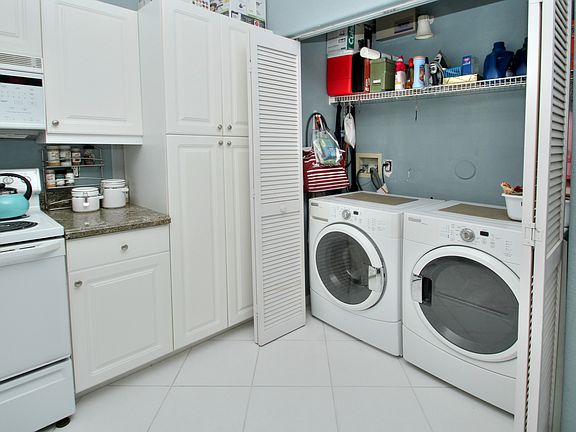 5th image of 9778 Royal Palm Blvd #13-1