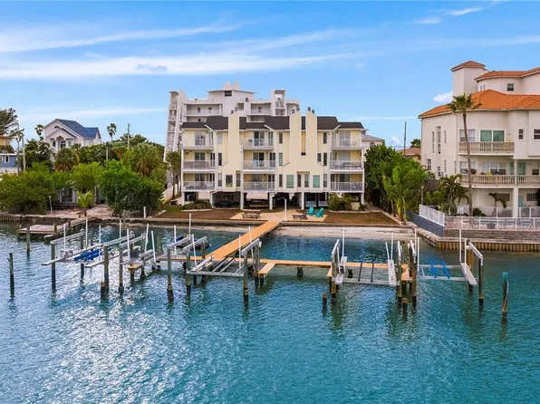 10109 Gulf Blvd APT 203, Treasure Island, FL 33706