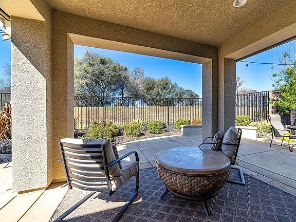 2nd image of 6489 Goya Way