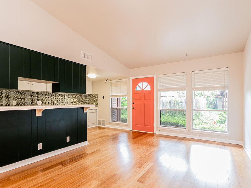 1st image of 5601 Woodrow Ave APT 104