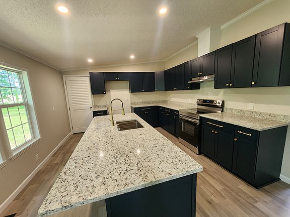 5th image of 155 Sweetgum Ln