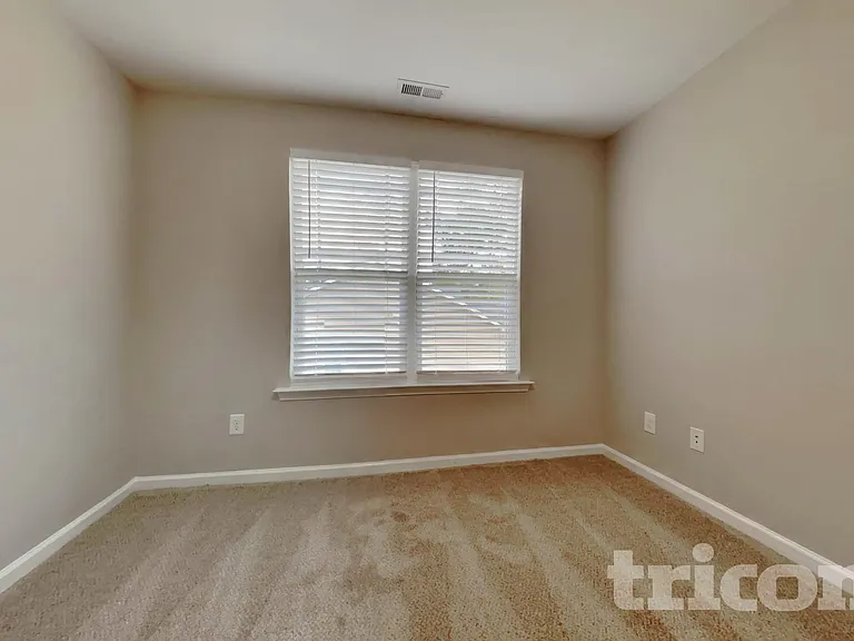 31 Burr Oak Cir — Photo 15