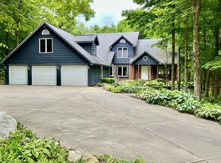 21 Candle Ridge Rd, Towanda, IL 61776