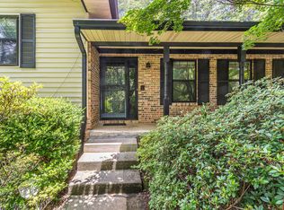 6912 Loftwood Dr, Knoxville, TN 37920