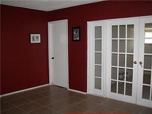 4th image of 225 NE Orchard St