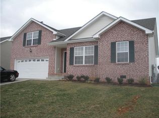 1924 Patton Rd, Clarksville, TN 37042