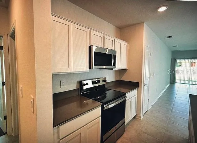 4327 Babbling Brook Way — Photo 4