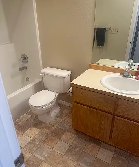 2900 Marina Shores Dr #107 — Photo 14