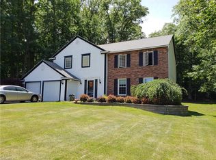 7350 Far Hill Dr, Painesville, OH 44077