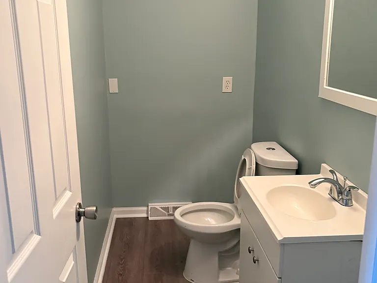 176-178 Charter Oak St — Photo 21