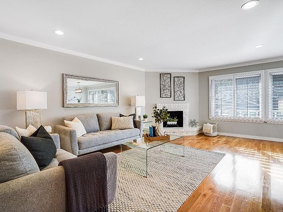 3rd image of 4360 Callan Blvd