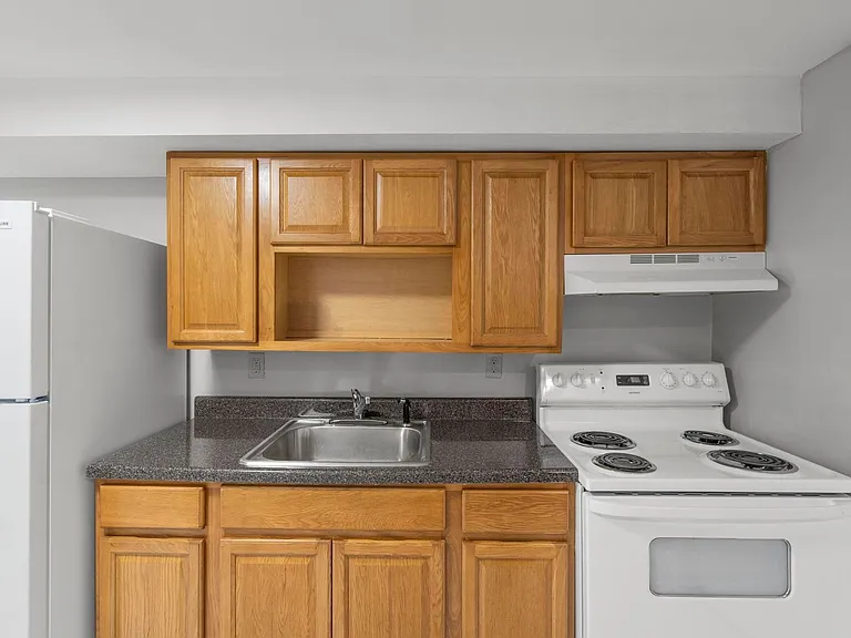 5 Manila Ave — Photo 14