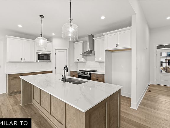 5th image of 1027 Shady Lane Dr