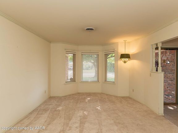 4th image of 3916 Danbury Dr