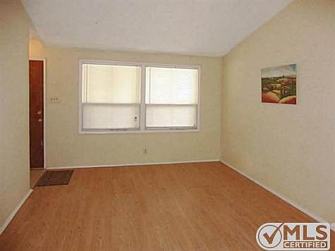 4th image of 3713 Cherry Hill Ln