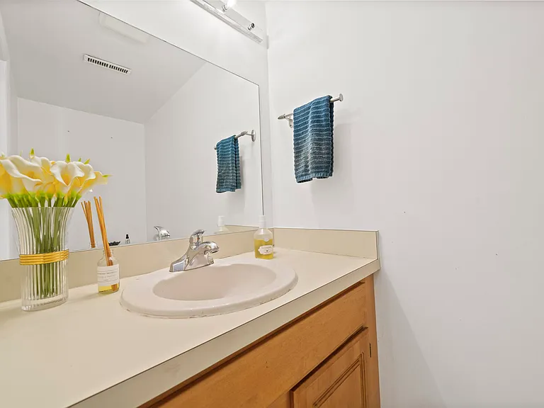 11 Marion St #A — Photo 11