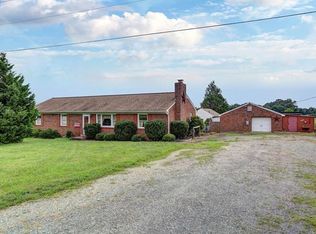 13241 Coverly Rd, Amelia Court House, VA 23002