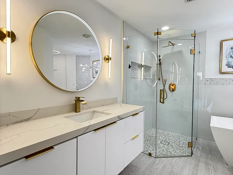 225 N Lakeshore Dr — Photo 19