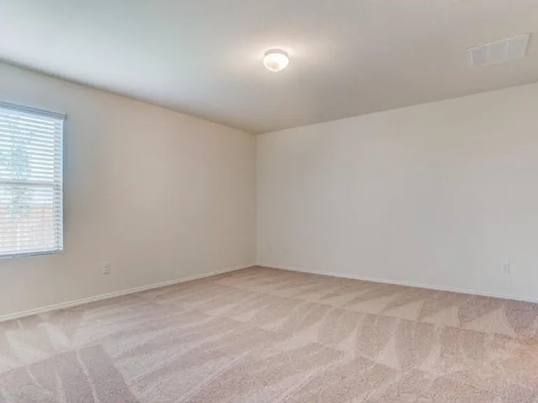 1714 Deerchase Dr — Photo 13