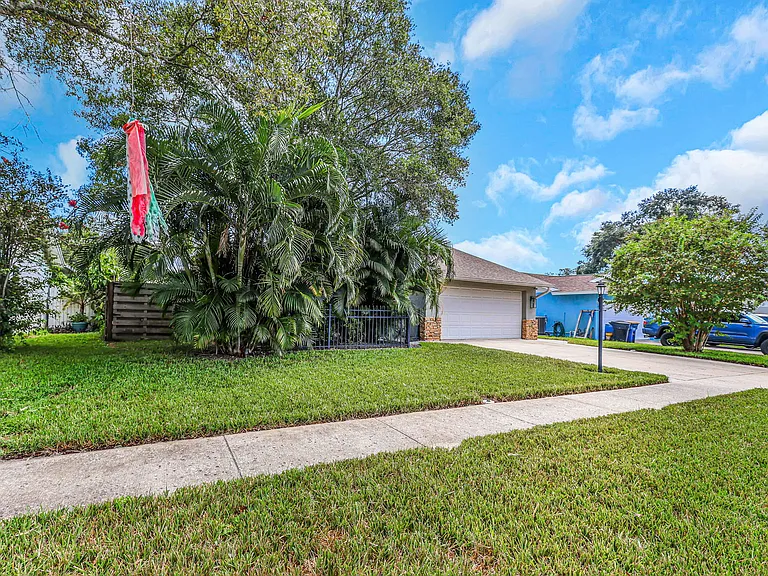 1973 Hastings Dr — Photo 143