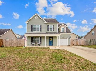 2113 Sir Michael Dr, Hope Mills, NC 28348