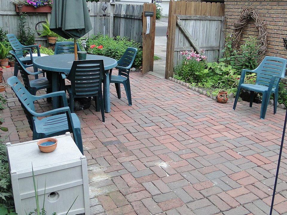 1st image of 1217 Hubbard Ave #1