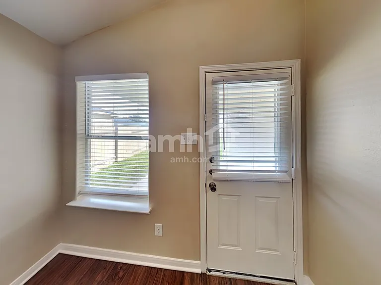 28926 Village Creek Loop — Photo 4