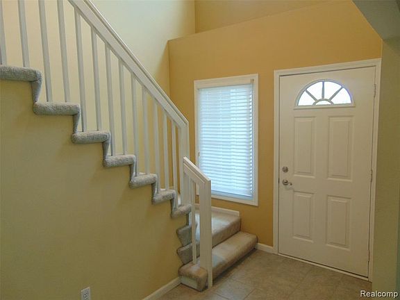 3rd image of 6932 Foxcreek Ct #23