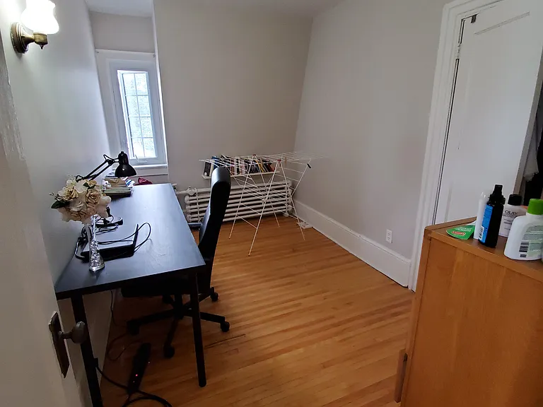 174 Earl St #8 — Photo 17