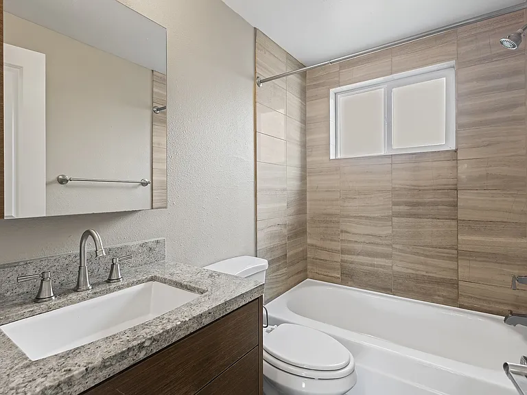 Pearl Apartments — Photo 43
