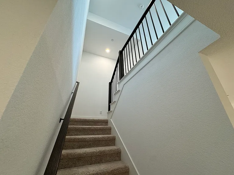 1278 Daybreak Dr — Photo 30