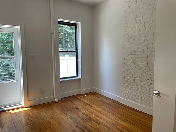 5th image of 444 16th St #1