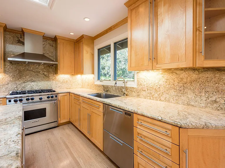 30 Knightwood Ln — Photo 14