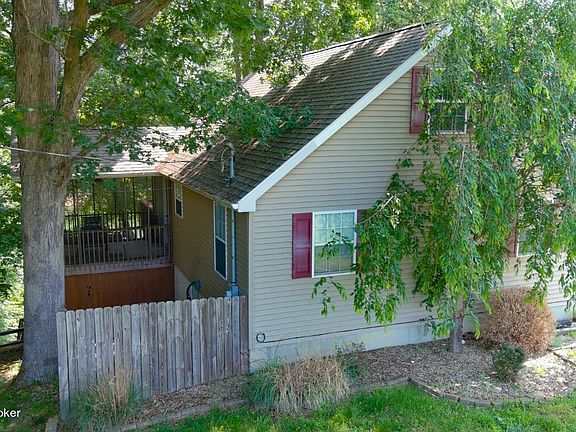 2nd image of 535 Bentwood Ln
