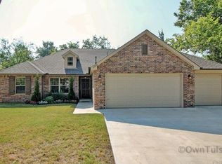 5326 E 33rd St, Tulsa, OK 74135