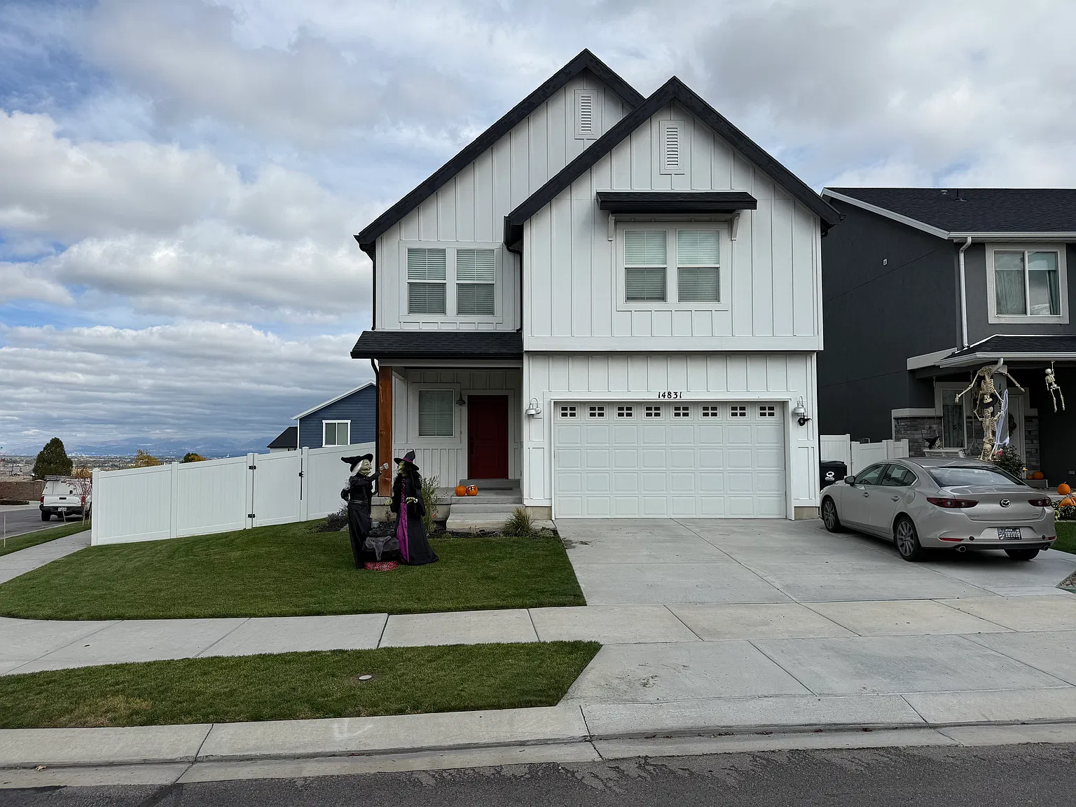 4 bed, 2.5 bath, 2210 sqft, $2,400 — Photo 1