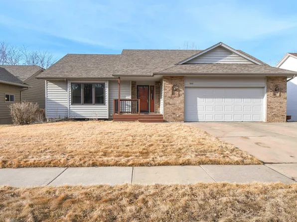 5001 E Fernwood Dr, Sioux Falls, SD 57110