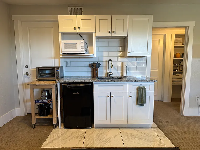 4170 W 10th Ave — Photo 11