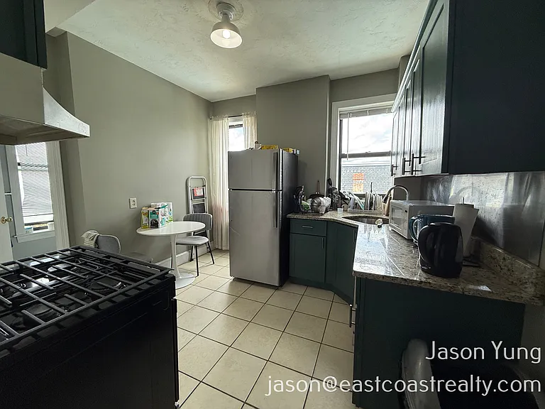 17 Highgate St #10 — Photo 7