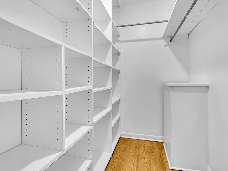 518 Twin Oak Dr — Photo 33