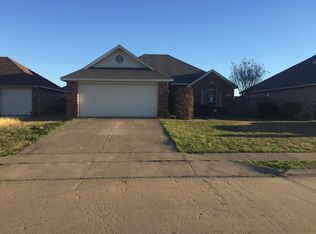614 Brenna Rd, Waxahachie, TX 75165