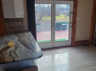 10360 Main St, Roscoe, IL 61073