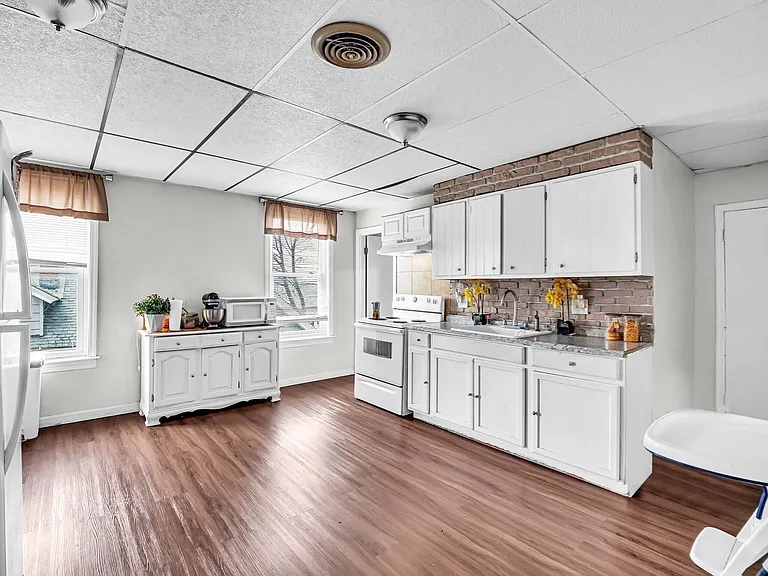 69 Providence St #2 — Photo 6